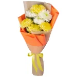 Букет из 7 желтых и белых одноголовых хризантем